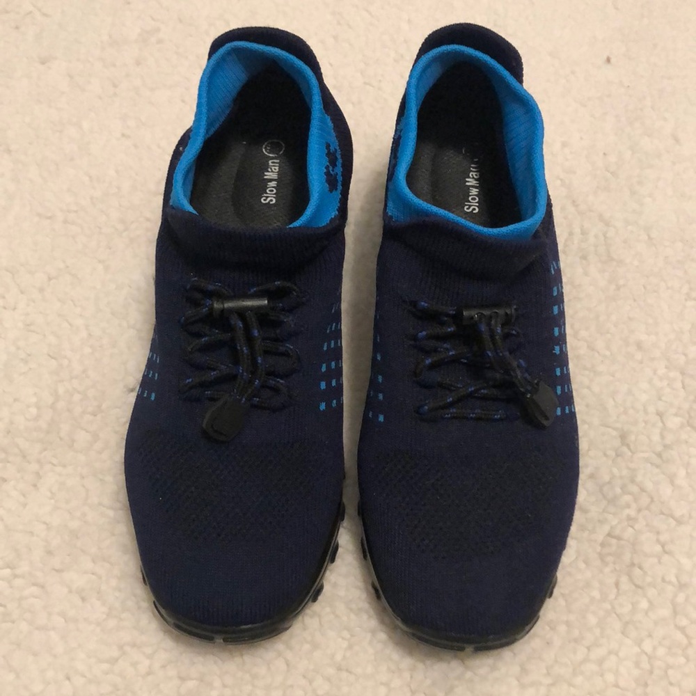 Like new memory foam shoes